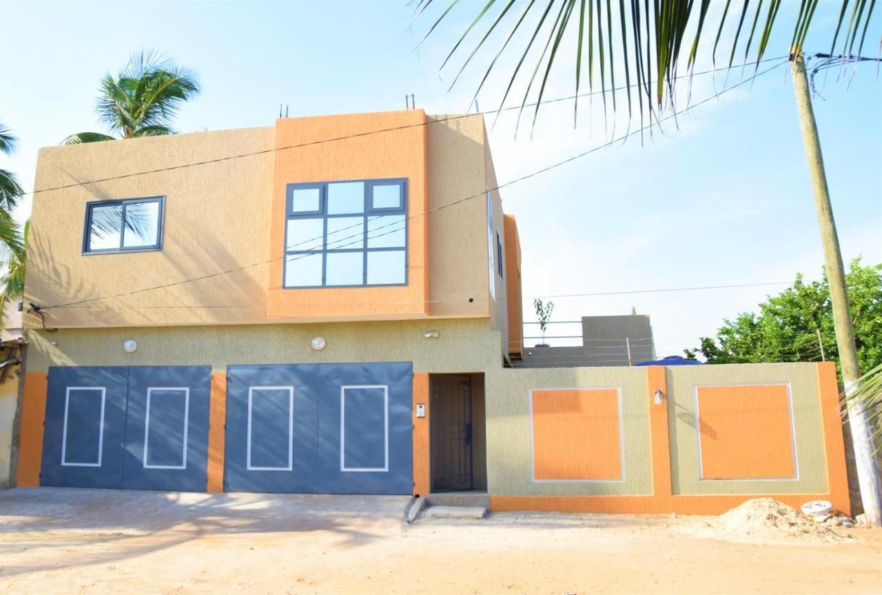 Villa Beach Avepozo Lomé Exteriör bild